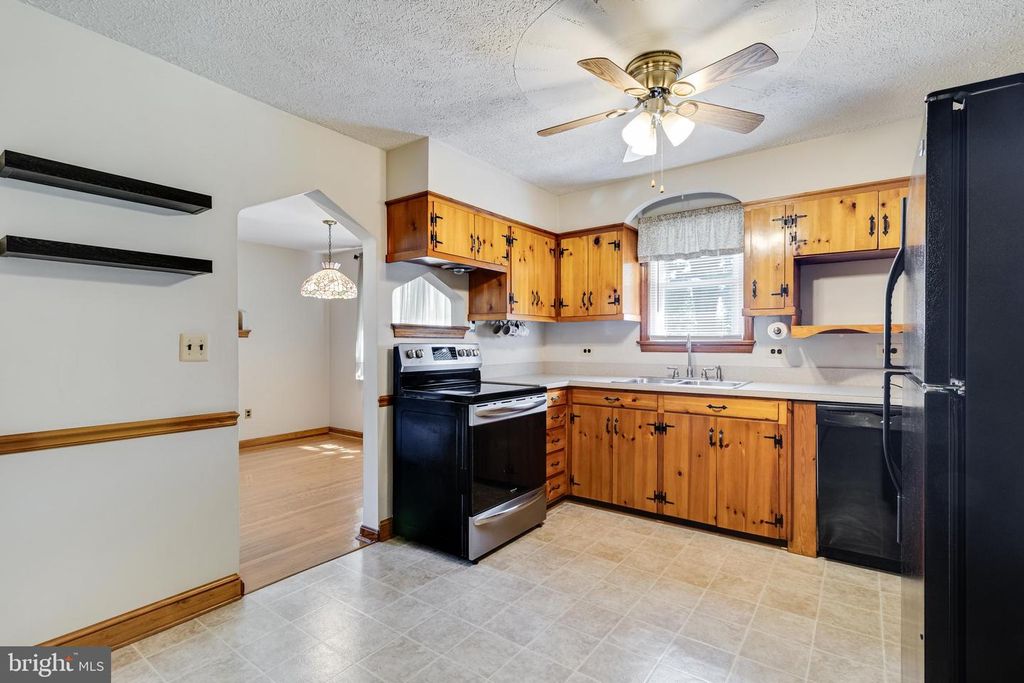 Image 17 of property listing at 8855 MARSHALL CORNER RD, Pomfret, MD 20675