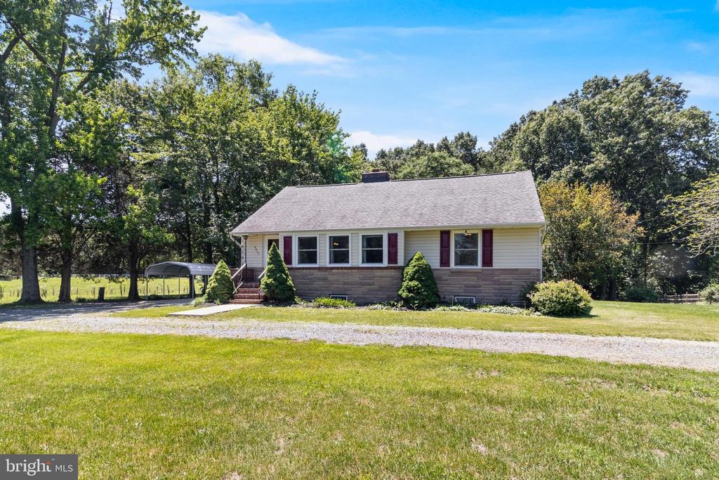 Image 2 of property listing at 8855 MARSHALL CORNER RD, Pomfret, MD 20675