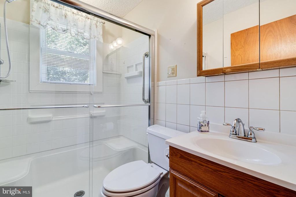 Image 31 of property listing at 8855 MARSHALL CORNER RD, Pomfret, MD 20675
