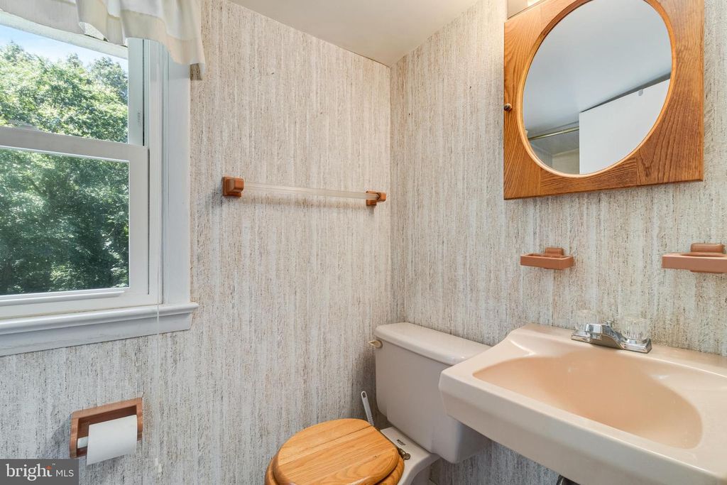 Image 40 of property listing at 8855 MARSHALL CORNER RD, Pomfret, MD 20675