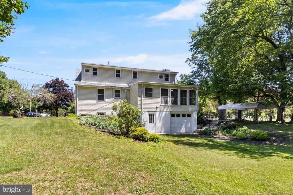 Image 55 of property listing at 8855 MARSHALL CORNER RD, Pomfret, MD 20675