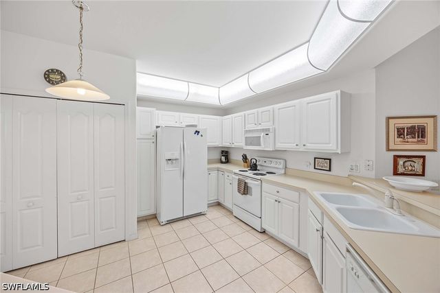 23591 Sandycreek TER 1006, Estero, FL 34135