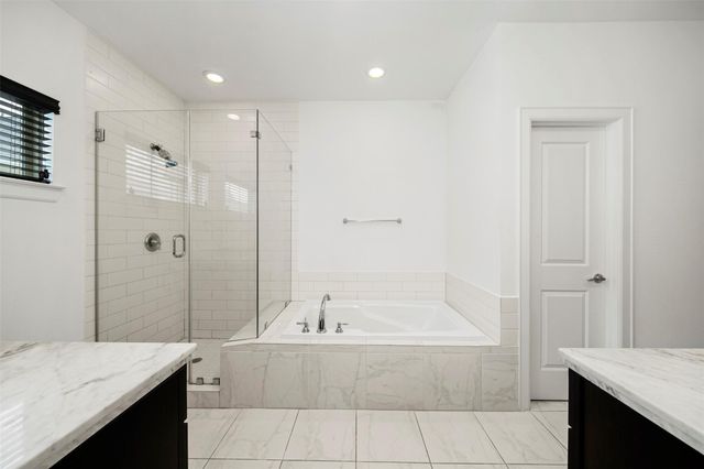 22 Hermann Park Court, Houston, TX 77021
