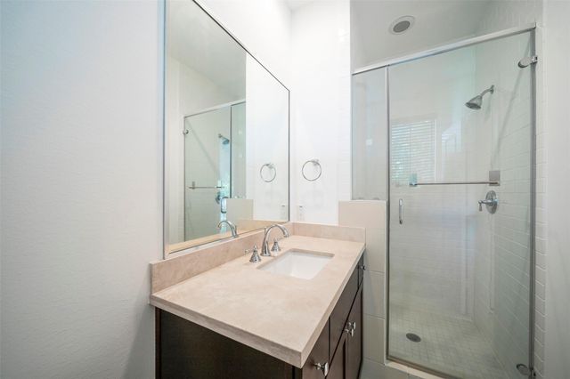 22 Hermann Park Court, Houston, TX 77021