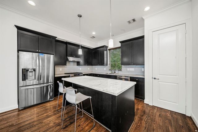 22 Hermann Park Court, Houston, TX 77021