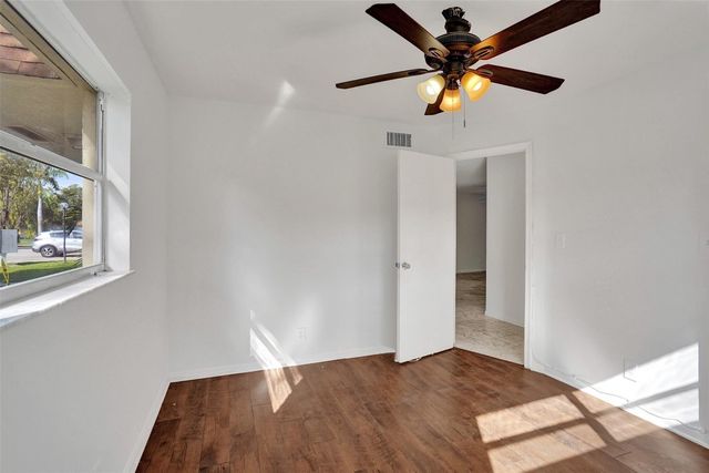 439 SW Natura Avenue A, Deerfield Beach, FL 33441