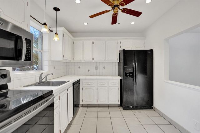 439 SW Natura Avenue A, Deerfield Beach, FL 33441