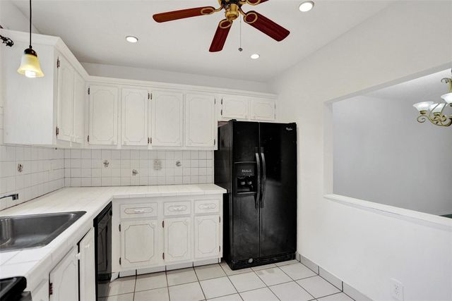 439 SW Natura Avenue A, Deerfield Beach, FL 33441