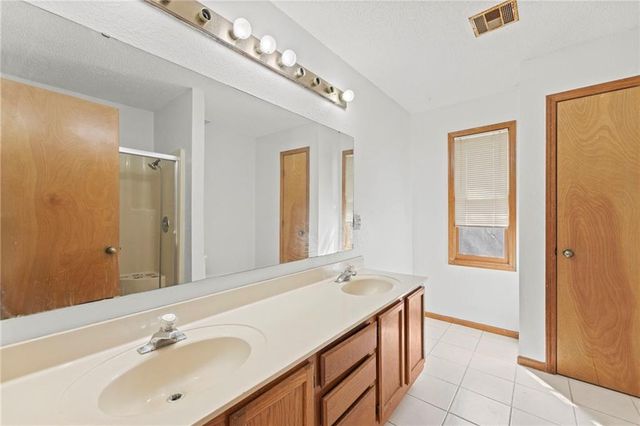 1523 E 123RD Terrace, Olathe, KS 66061