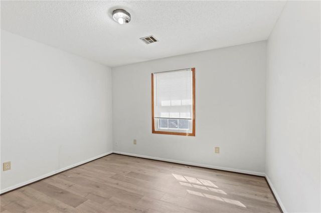 1523 E 123RD Terrace, Olathe, KS 66061