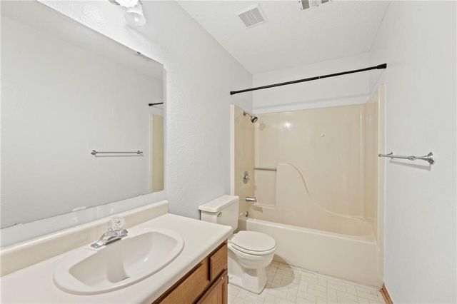 1523 E 123RD Terrace, Olathe, KS 66061