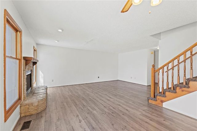 1523 E 123RD Terrace, Olathe, KS 66061