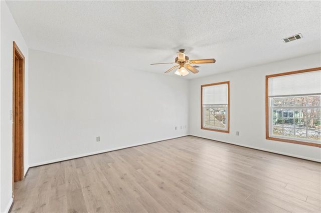 1523 E 123RD Terrace, Olathe, KS 66061