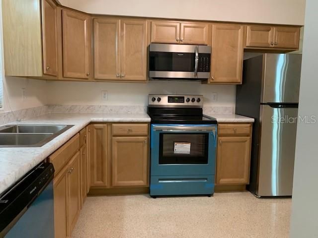 6367 KEARCE STREET, Orlando, FL 32807