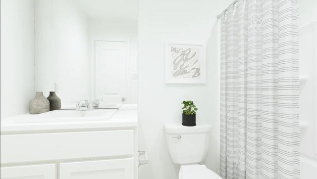 393 Lucia Way, Cleveland, TX 77327