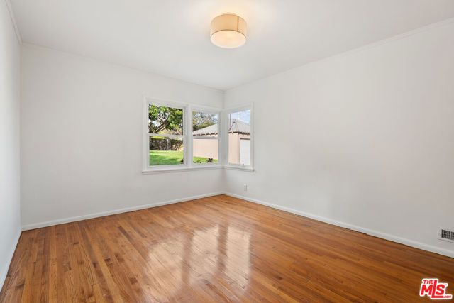2244 Hillsboro Avenue, Los Angeles, CA 90034