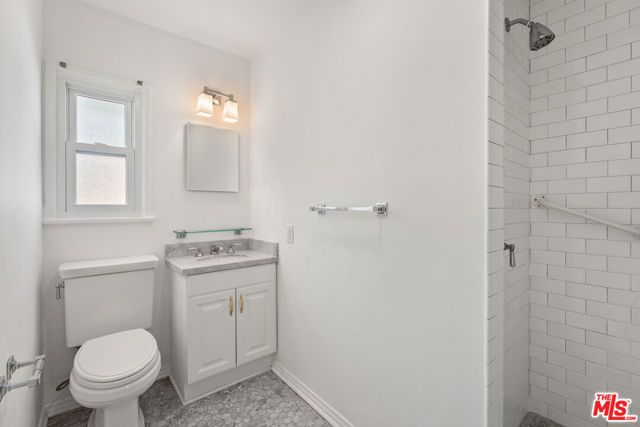 2244 Hillsboro Avenue, Los Angeles, CA 90034