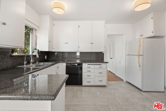 2244 Hillsboro Avenue, Los Angeles, CA 90034