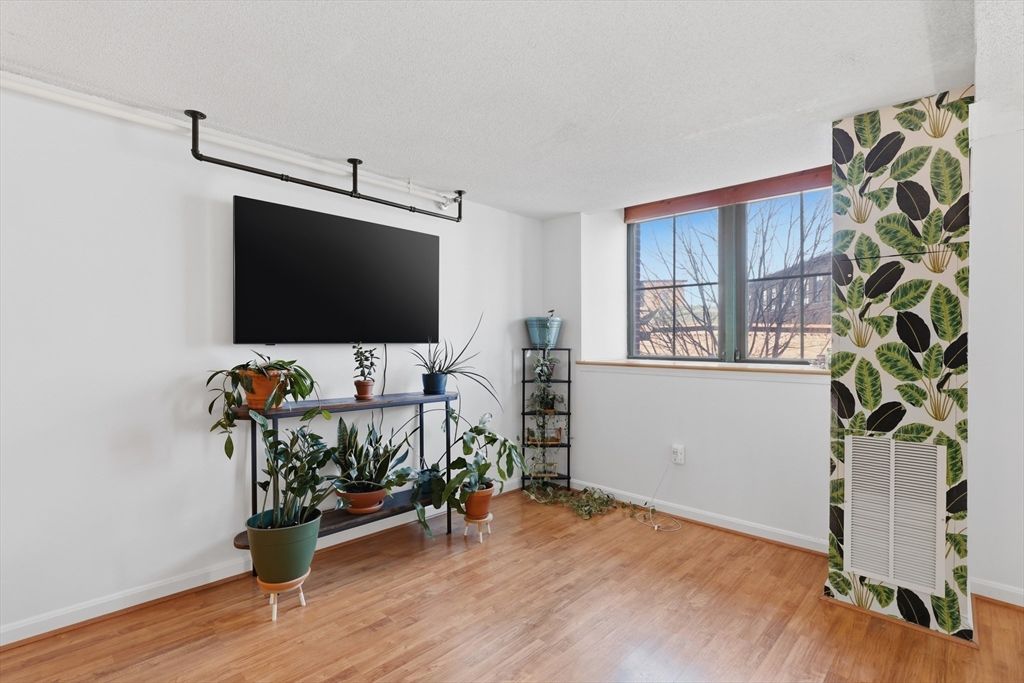 200 Market Street 306, Lowell, MA 01852