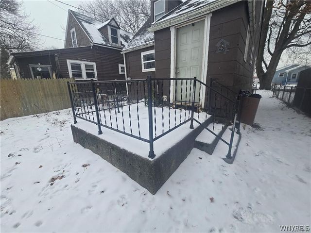 33 A Street, Niagara Falls, NY 14303