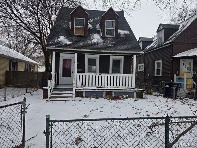 33 A Street, Niagara Falls, NY 14303