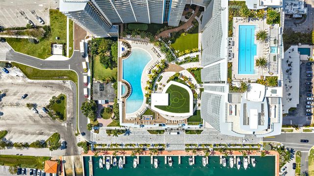 220 Lake Shore Drive N-1521, Lake Park, FL 33403