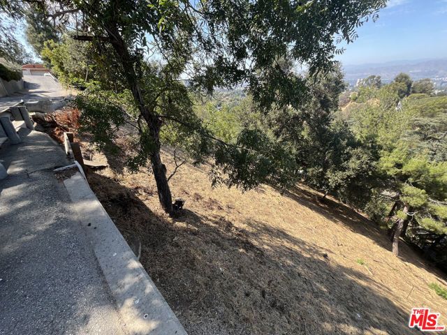 7247 W Sunnydip Trail, Los Angeles, CA 90068