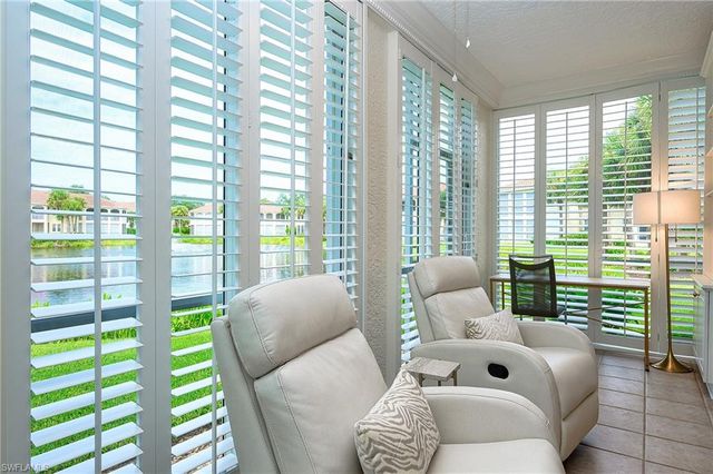 900 L Ambiance CIR 9-106, Naples, FL 34108