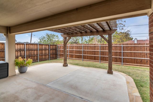 6548 Fairview Drive, Watauga, TX 76148