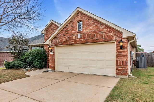 6548 Fairview Drive, Watauga, TX 76148