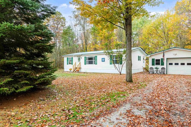 521 Sheldon Heights Road, Sheldon, VT 05483