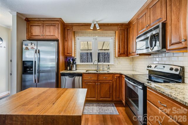 425 Kelford Lane, Charlotte, NC 28270