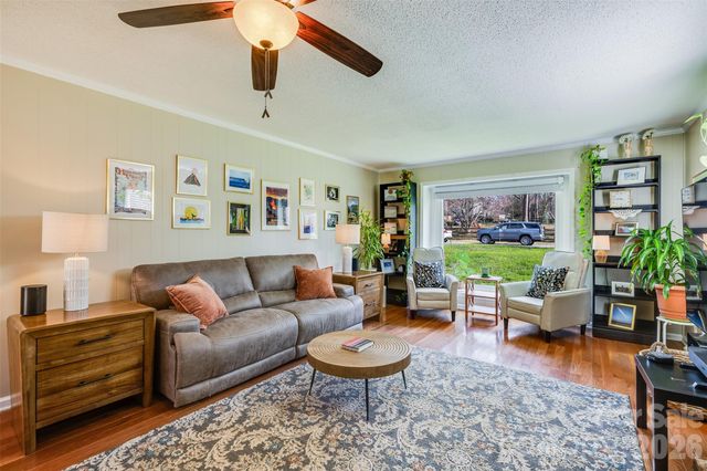 425 Kelford Lane, Charlotte, NC 28270