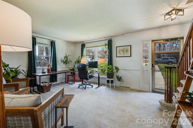 425 Kelford Lane, Charlotte, NC 28270