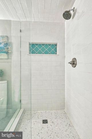 1715 FOX RUN CT, Vienna, VA 22182