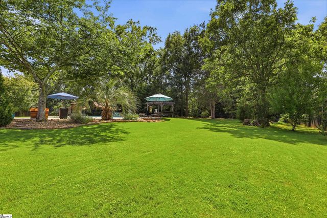 2 Stonebrook Farm Way, Greenville, SC 29615