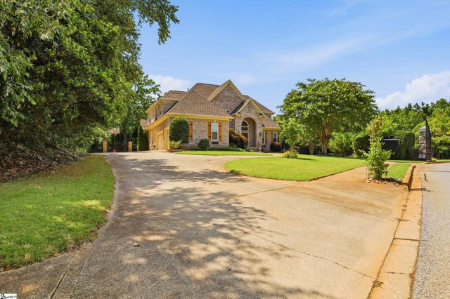 2 Stonebrook Farm Way, Greenville, SC 29615