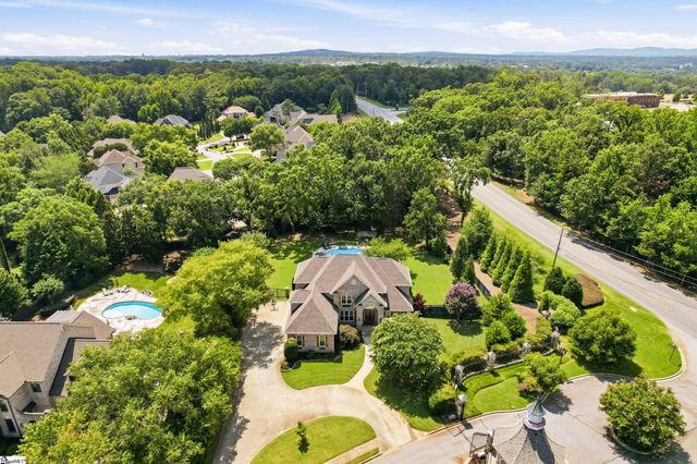 2 Stonebrook Farm Way, Greenville, SC 29615