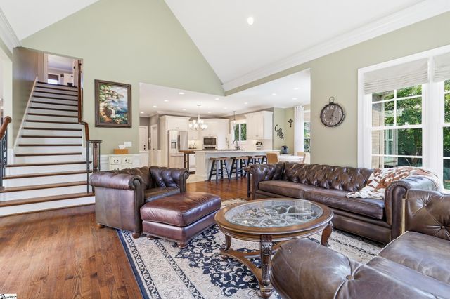 2 Stonebrook Farm Way, Greenville, SC 29615