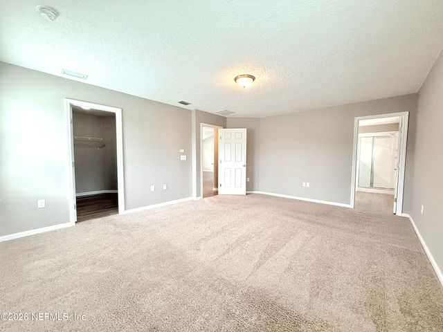 1385 PANTHER LAKE Parkway, Jacksonville, FL 32221