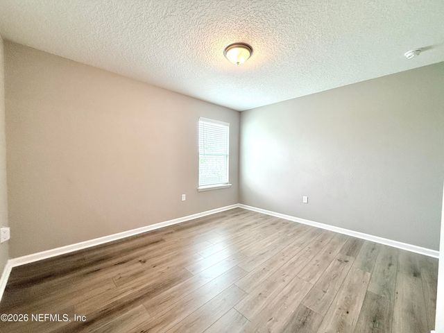 1385 PANTHER LAKE Parkway, Jacksonville, FL 32221