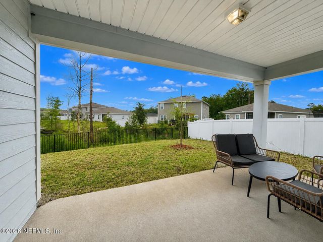 1385 PANTHER LAKE Parkway, Jacksonville, FL 32221