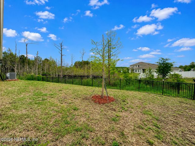 1385 PANTHER LAKE Parkway, Jacksonville, FL 32221