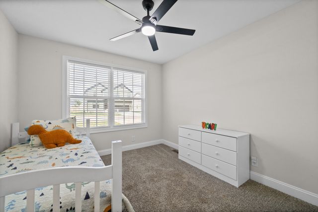 1064 Charles Thomas Dr, Clarksville, TN 37042