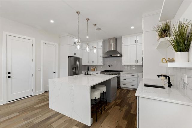 2014 Cambridge Avenue, College Park, GA 30337