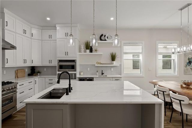2014 Cambridge Avenue, College Park, GA 30337