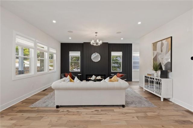 2014 Cambridge Avenue, College Park, GA 30337