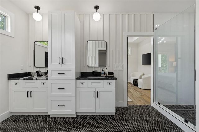 2014 Cambridge Avenue, College Park, GA 30337
