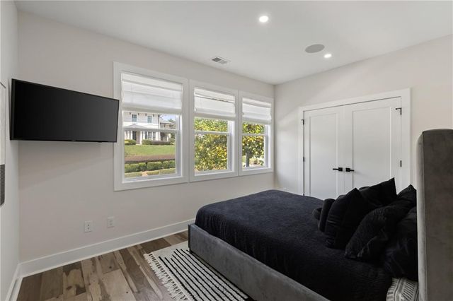 2014 Cambridge Avenue, College Park, GA 30337