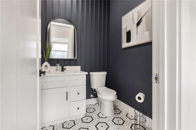 2014 Cambridge Avenue, College Park, GA 30337